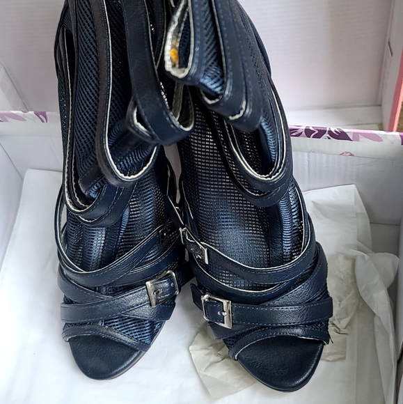 Blue Roxanne Booties by Shoedazzle sz7.5 - Picture 5 of 8